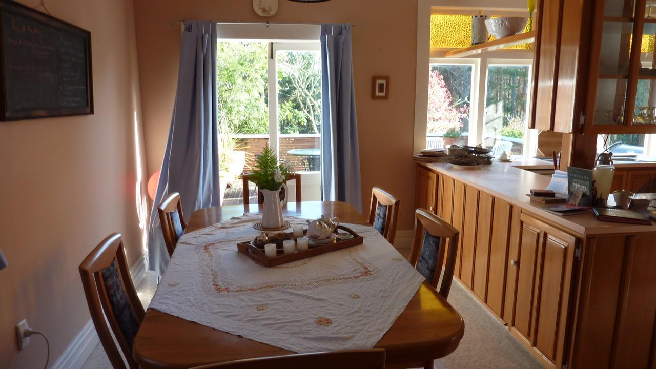 The Old Post Office Guesthouse B&B Paparoa 외부 사진