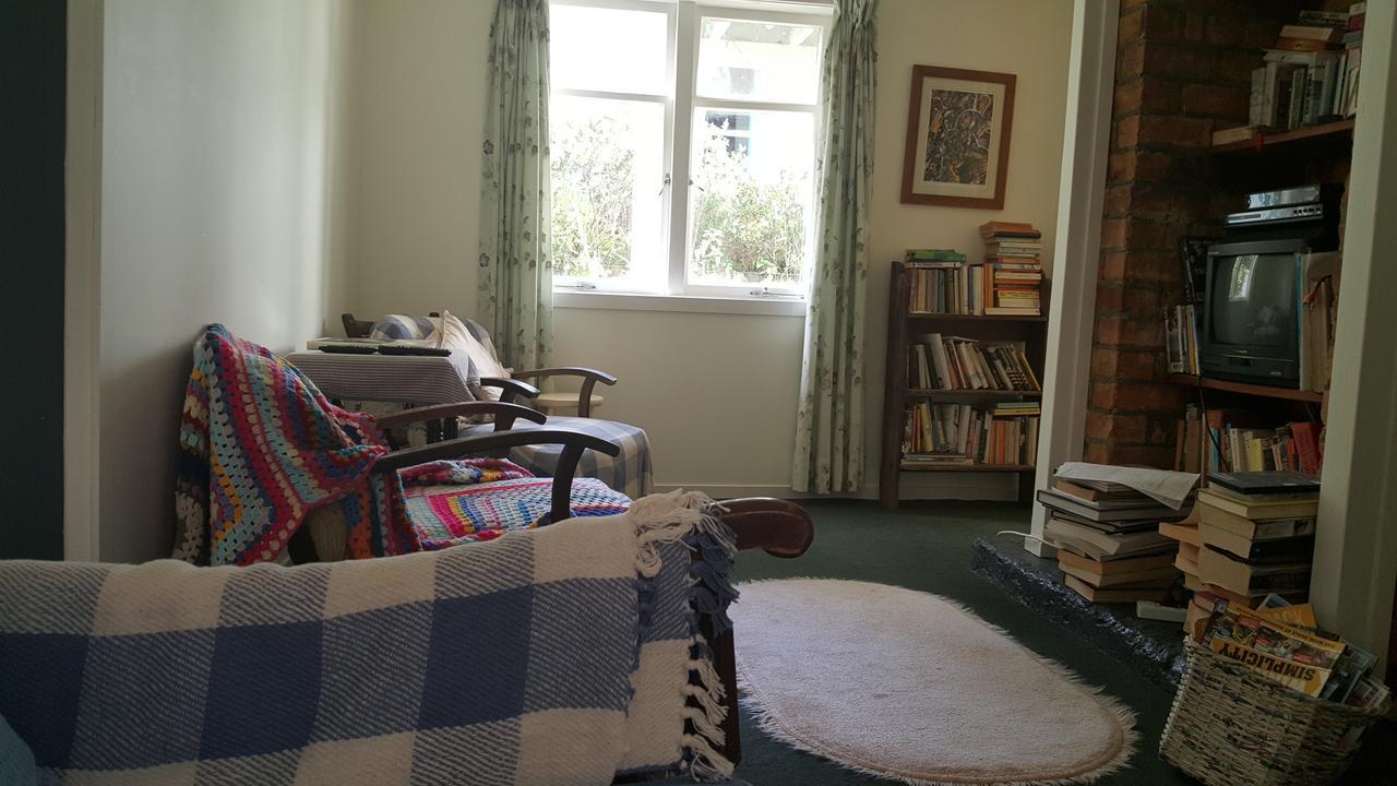 The Old Post Office Guesthouse B&B Paparoa 외부 사진